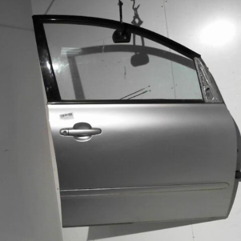 Porte avant droit TOYOTA AVENSIS VERSO