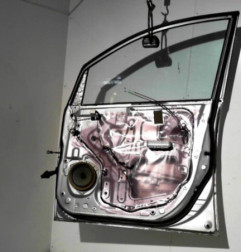 Porte avant droit TOYOTA AVENSIS VERSO Photo n°6