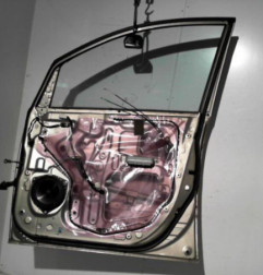 Porte avant droit TOYOTA AVENSIS VERSO Photo n°6