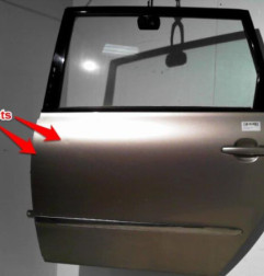 Porte arriere gauche TOYOTA AVENSIS VERSO Photo n°1