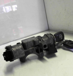 Neiman TOYOTA AVENSIS 2 Photo n°1