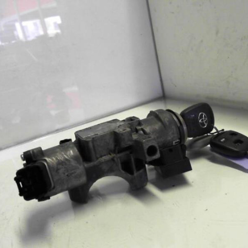 Neiman TOYOTA AVENSIS 2