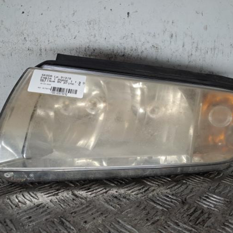 Optique avant principal gauche (feux)(phare) SKODA FABIA 1