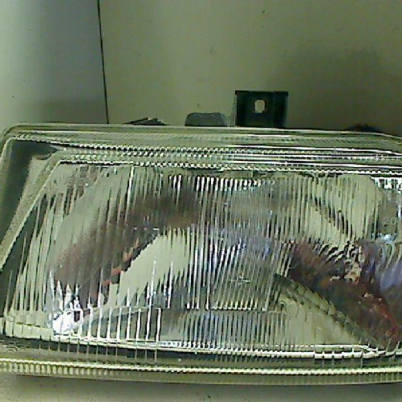 Optique avant principal gauche (feux)(phare) SEAT CORDOBA 1