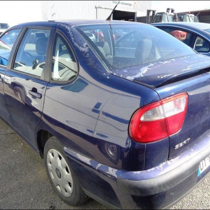 Feu arriere principal gauche (feux) SEAT CORDOBA 1