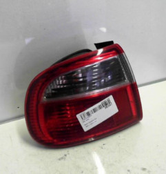 Feu arriere principal gauche (feux) SEAT TOLEDO 2 Photo n°1