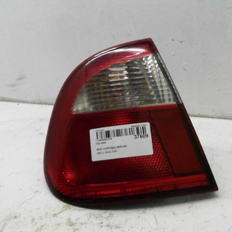 Feu arriere principal gauche (feux) SEAT CORDOBA 1