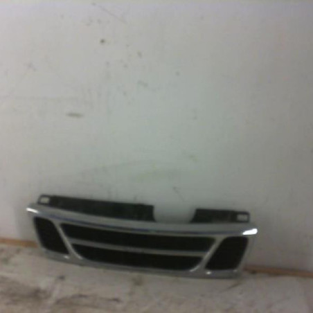 Calandre SAAB 900 Photo n°1