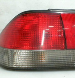 Feu arriere principal gauche (feux) SAAB 900 Photo n°1