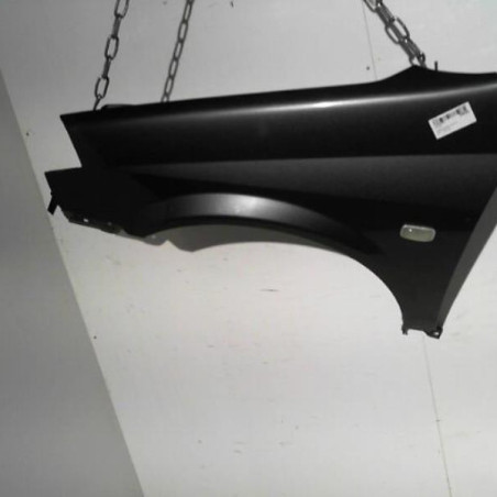 Aile avant gauche NISSAN PRIMERA 4 Photo n°1