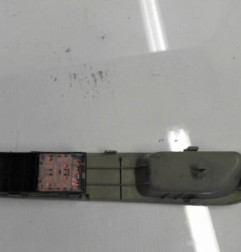 Interrupteur de leve vitre avant gauche NISSAN MICRA 3