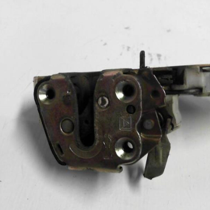 Serrure arriere gauche NISSAN ALMERA TINO