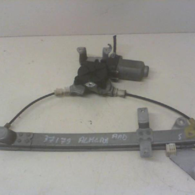 Leve vitre electrique arriere droit NISSAN ALMERA TINO