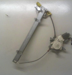 Leve vitre electrique avant gauche NISSAN MICRA 3 Photo n°1