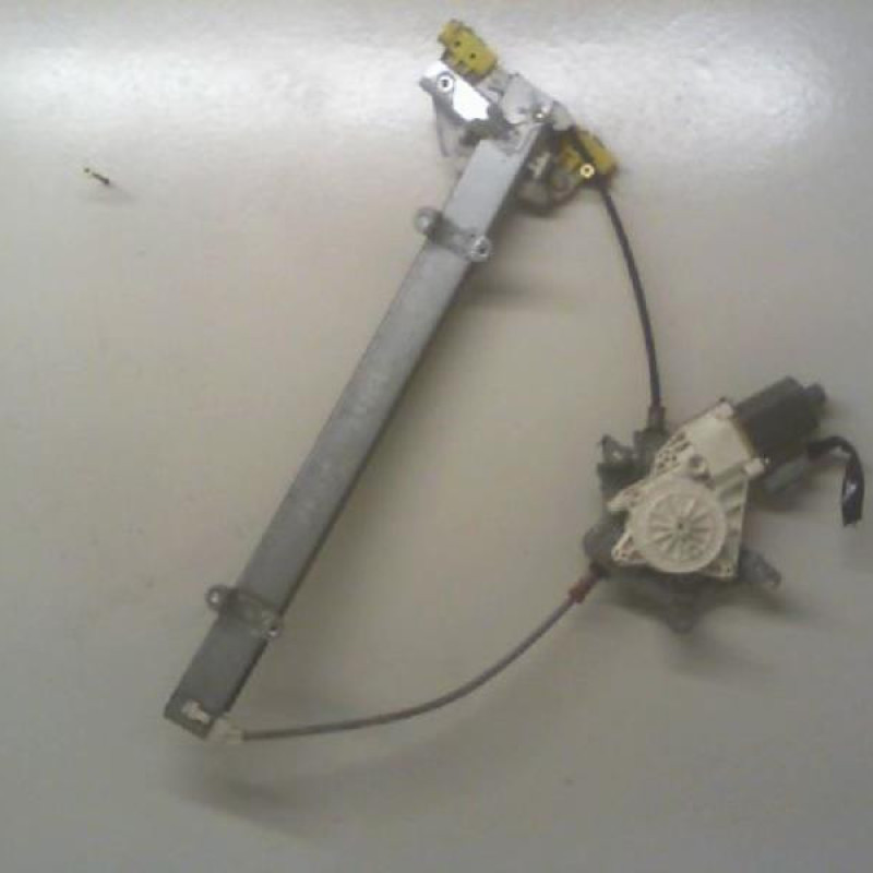 Leve vitre electrique avant gauche NISSAN MICRA 3