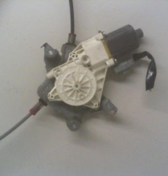 Leve vitre electrique avant gauche NISSAN MICRA 3 Photo n°5