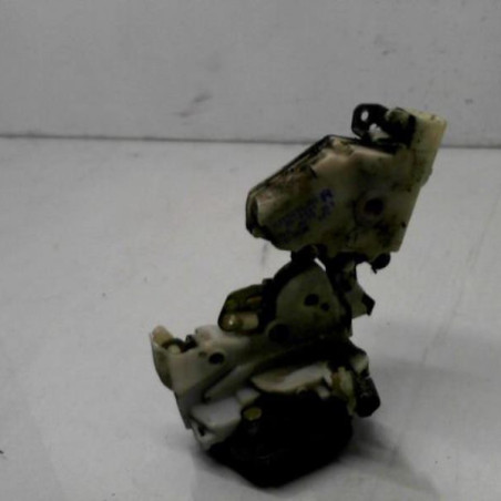 Serrure avant gauche NISSAN TERRANO 2