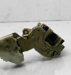 Serrure avant gauche NISSAN TERRANO 2