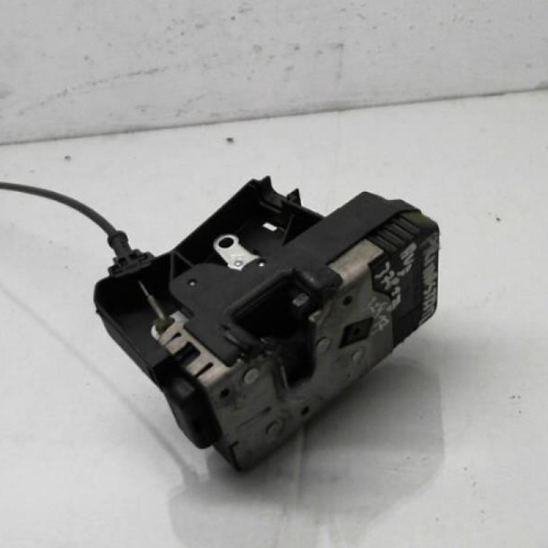 Serrure avant droit NISSAN PRIMASTAR 1