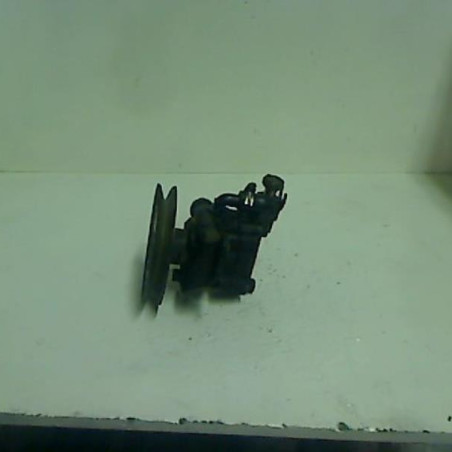 Pompe de direction NISSAN TERRANO 2