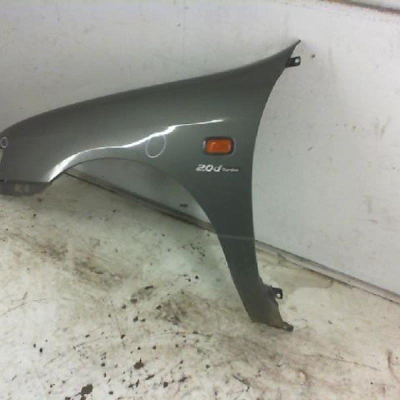 Aile avant gauche NISSAN PRIMERA 2