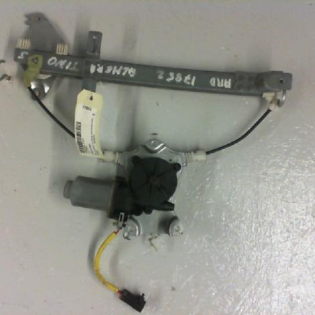 Leve vitre electrique arriere droit NISSAN ALMERA Photo n°1