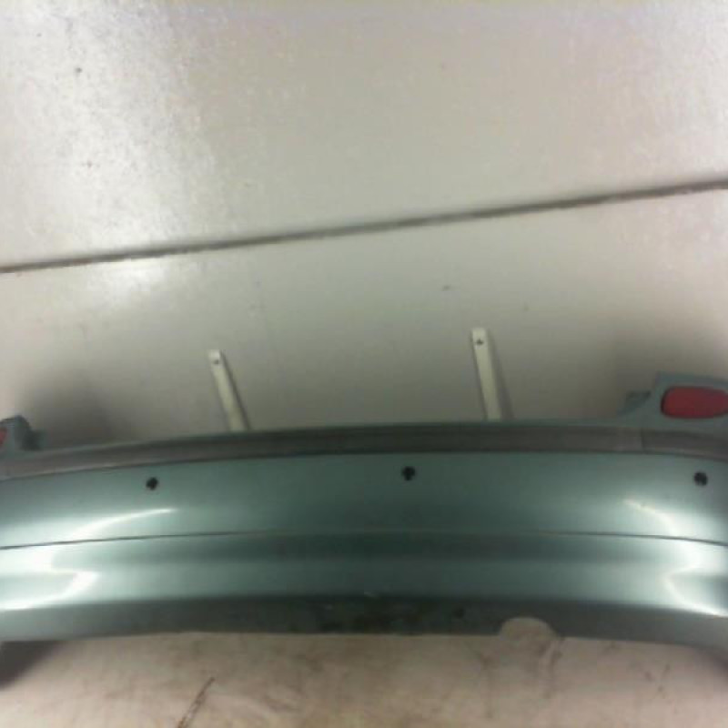 Pare choc arriere NISSAN ALMERA TINO