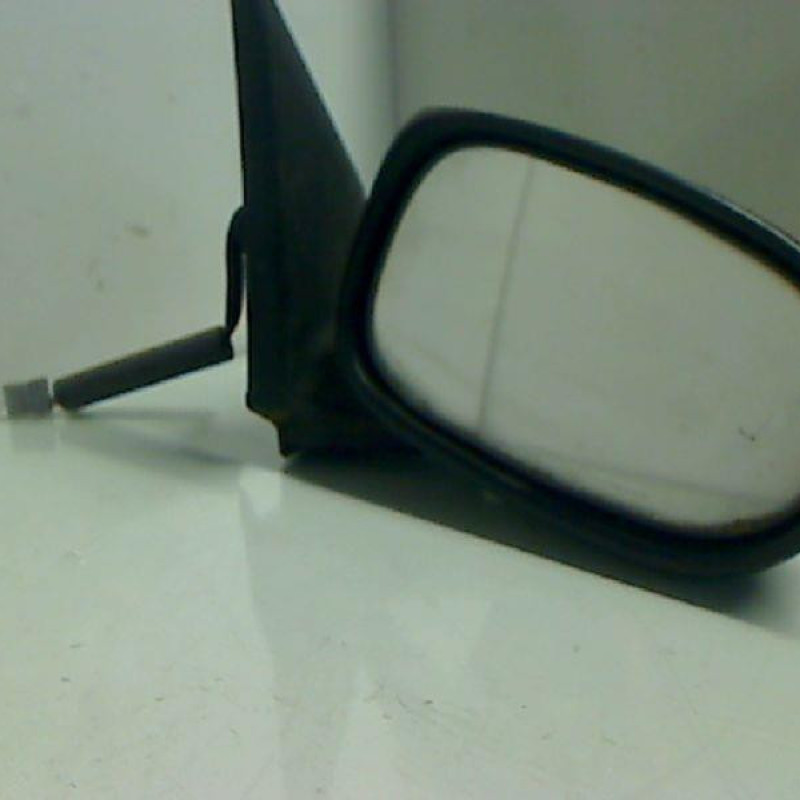 Retroviseur droit NISSAN ALMERA TINO