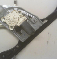 Leve vitre electrique avant droit MERCEDES CLASSE C 203 Photo n°5