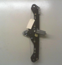 Leve vitre electrique arriere droit MERCEDES CLASSE C 203 Photo n°1