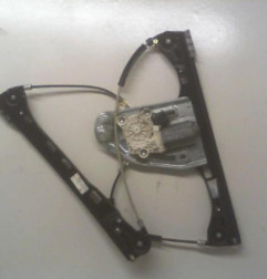 Leve vitre electrique avant gauche MERCEDES CLASSE C 203 Photo n°1