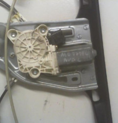 Leve vitre electrique avant gauche MERCEDES CLASSE C 203