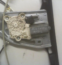 Leve vitre electrique avant gauche MERCEDES CLASSE C 203 Photo n°5