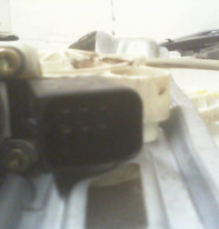 Leve vitre electrique avant gauche MERCEDES CLASSE C 203 Photo n°6