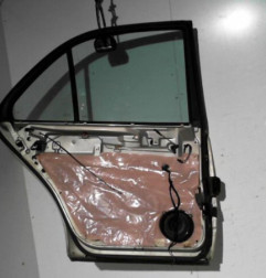 Porte arriere gauche MERCEDES CLASSE E 210 Photo n°6