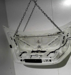 Malle/Hayon arriere MERCEDES CLASSE C 203 Photo n°3