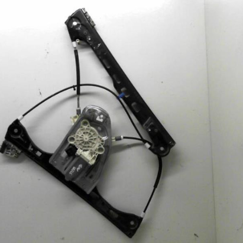Leve vitre electrique avant droit MERCEDES CLASSE C 203