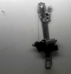 Leve vitre electrique arriere droit MERCEDES CLASSE A 168 Photo n°4