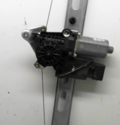 Leve vitre electrique avant droit MERCEDES CLASSE A 168 Photo n°5