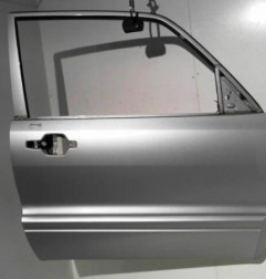 Porte avant droit MITSUBISHI PAJERO 3 Photo n°1