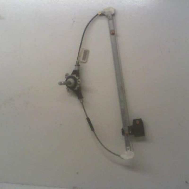 Leve vitre mecanique arriere gauche MAZDA 2 1