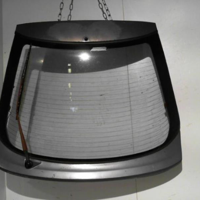 Malle/Hayon arriere MAZDA 323 4