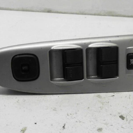 Interrupteur de leve vitre avant gauche MAZDA PREMACY Photo n°1