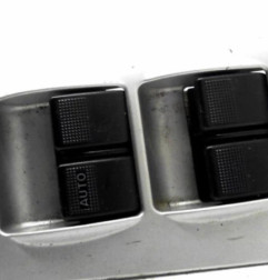 Interrupteur de leve vitre avant gauche MAZDA PREMACY Photo n°6