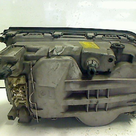 Optique avant principal gauche (feux)(phare) MERCEDES CLASSE C 202