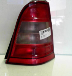 Feu arriere principal droit (feux) MERCEDES CLASSE A 168 Photo n°1