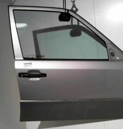 Porte avant droit MERCEDES CLASSE E 124 Photo n°5