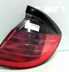 Feu arriere principal droit (feux) MERCEDES CLASSE C 203 COUPE SPORT Photo n°4
