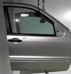 Porte avant droit MERCEDES CLASSE M 163 Photo n°4