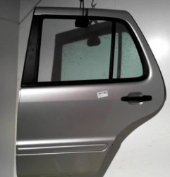 Porte arriere gauche MERCEDES CLASSE M 163 Photo n°4